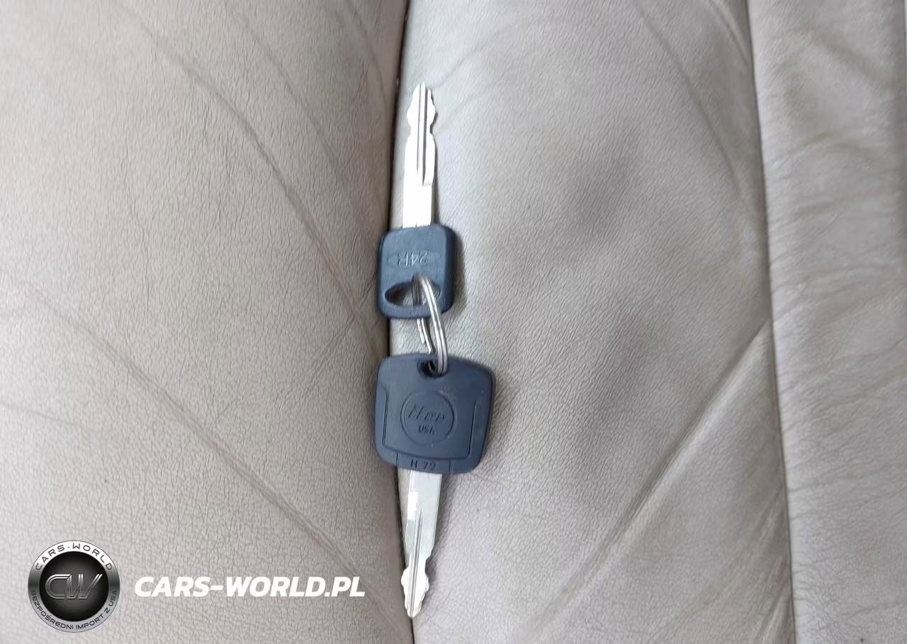 2001 Mercury Grand Marquis Ls VIN:2MEFM75W41X678367 - 11