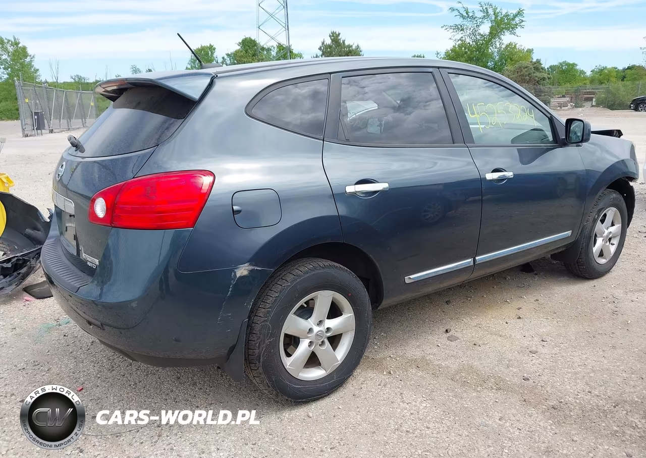 2013 Nissan Rogue S VIN:JN8AS5MV0DW634997 - 4