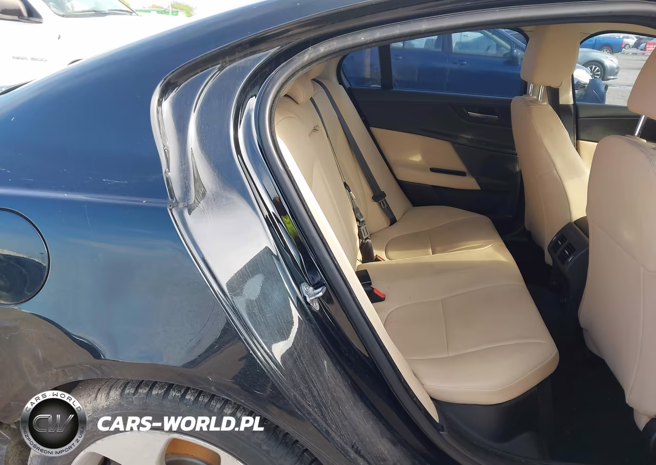 2017 Jaguar Xe 25T VIN:SAJAR4BG7HA968180 - 8