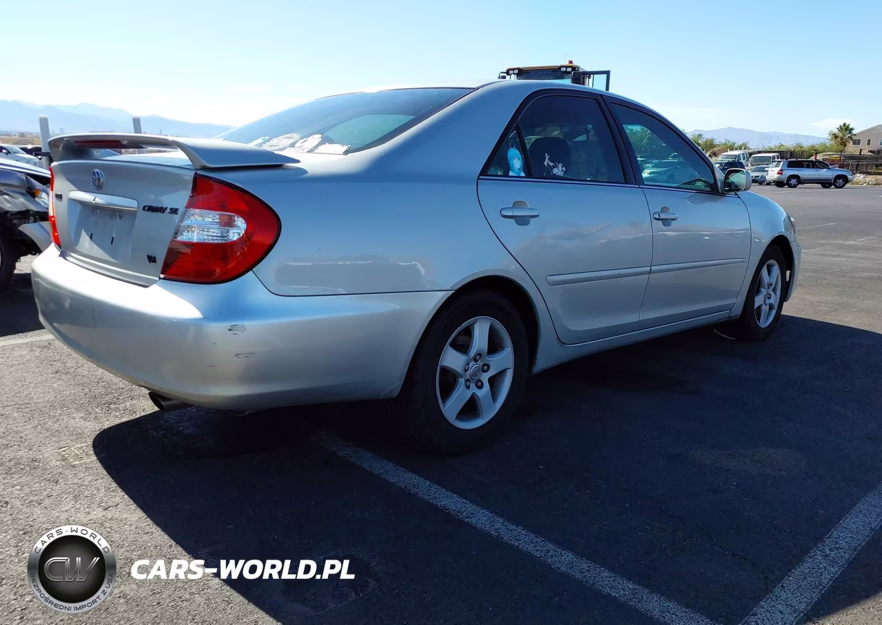 2003 Toyota Camry Se V6 VIN:4T1BF32K73U060096 - 4