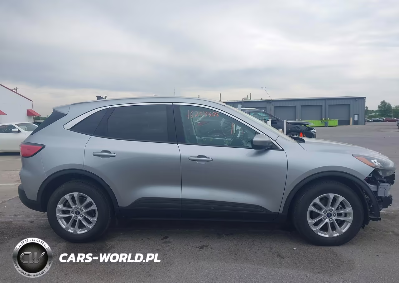 2021 Ford Escape Se Hybrid VIN:1FMCU0BZ3MUB18566 - 14