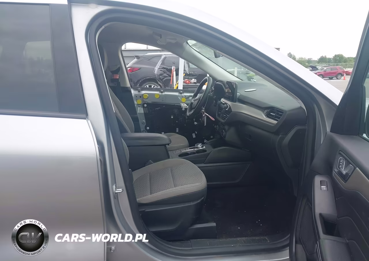 2021 Ford Escape Se Hybrid VIN:1FMCU0BZ3MUB18566 - 5