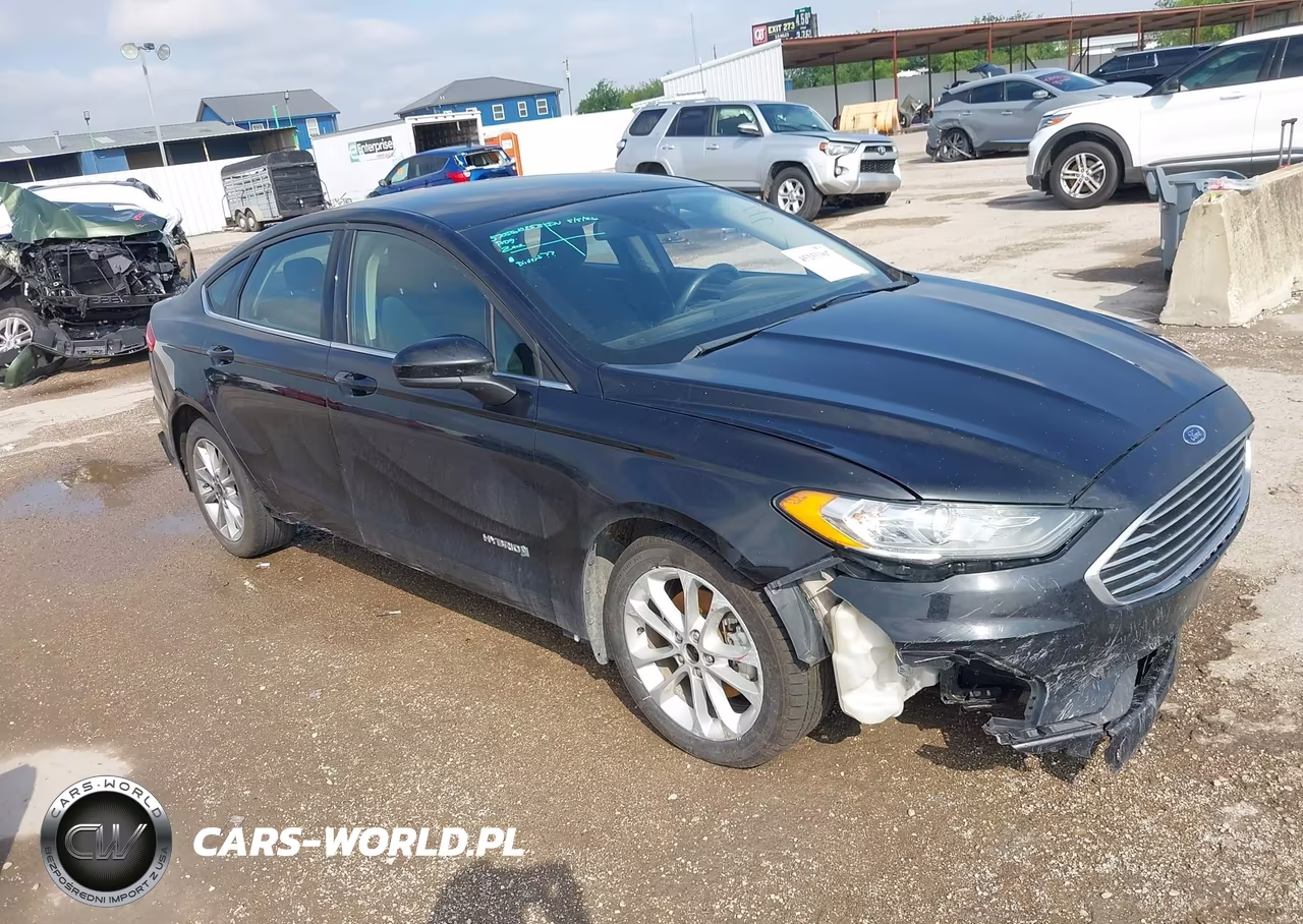 2019 Ford Fusion Hybrid Se – zdjęcie 1 z 16