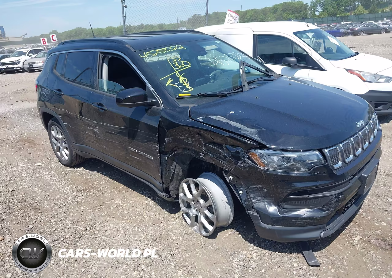 2022 Jeep Compass Latitude Lux 4X4 – zdjęcie 1 z 17