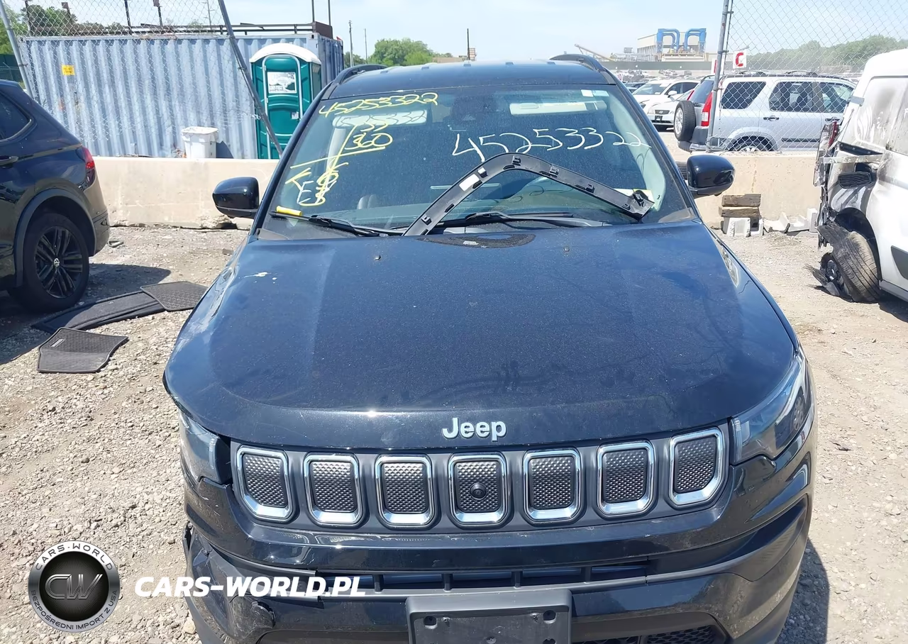 2022 Jeep Compass Latitude Lux 4X4 VIN:3C4NJDFB0NT221398 - 12