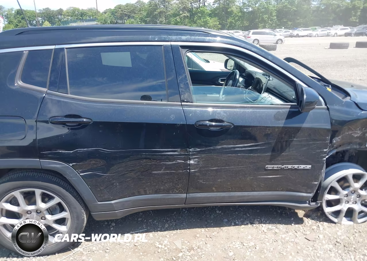 2022 Jeep Compass Latitude Lux 4X4 VIN:3C4NJDFB0NT221398 - 13