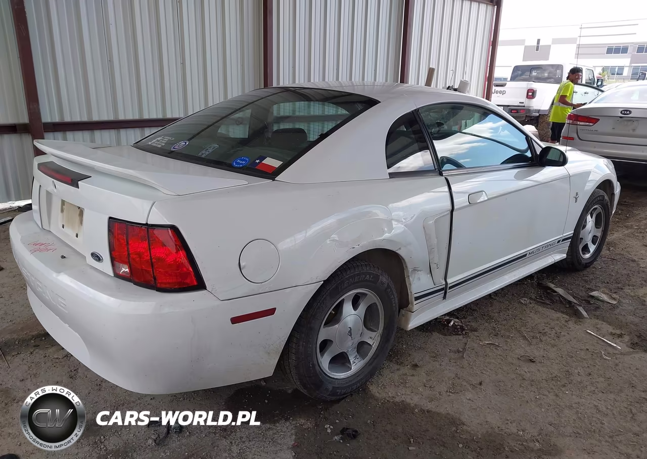 2000 Ford Mustang VIN:1FAFP4041YF110392 - 4