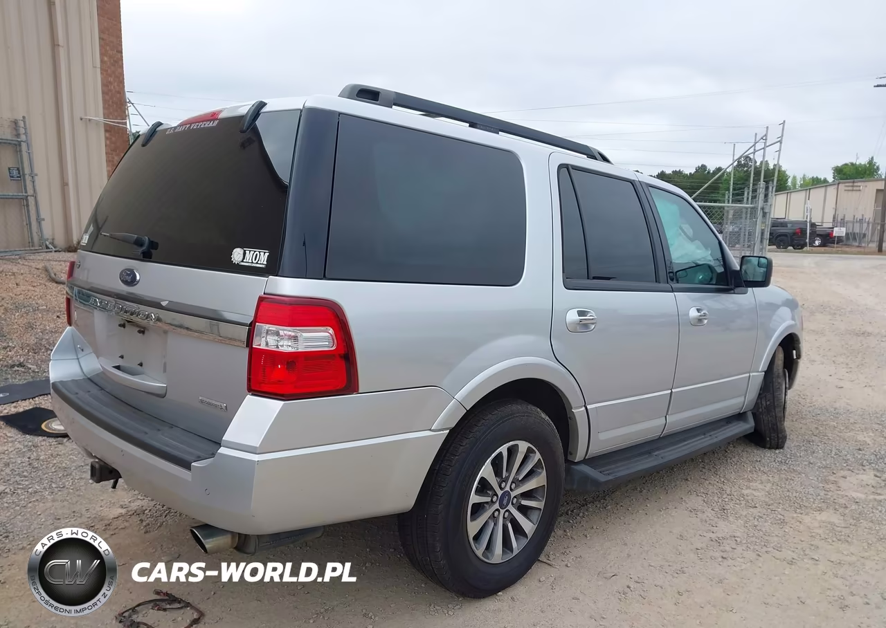 2017 Ford Expedition Xlt VIN:1FMJU1JT4HEA39661 - 4