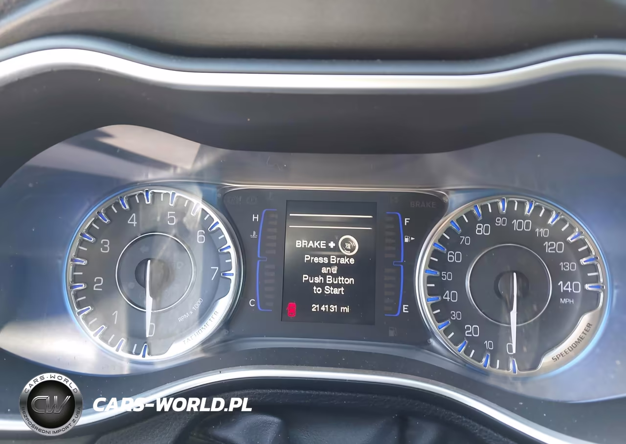 2015 Chrysler 200 Limited VIN:1C3CCCAB0FN658102 - 7