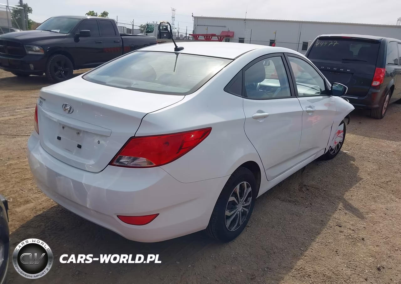 2015 Hyundai Accent Gls VIN:KMHCT4AE7FU876759 - 4