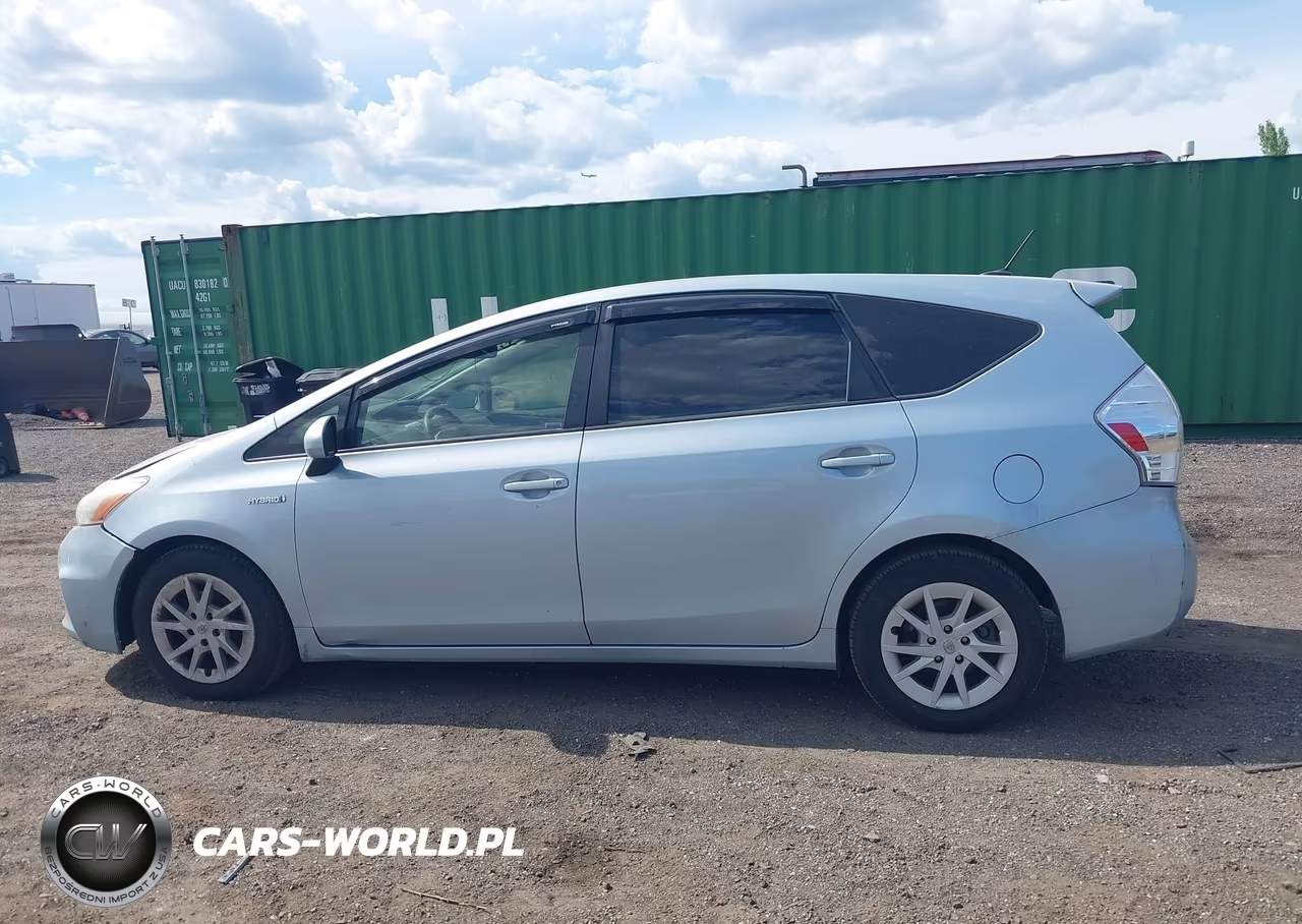 2013 Toyota Prius V Three VIN:JTDZN3EU3D3259026 - 14
