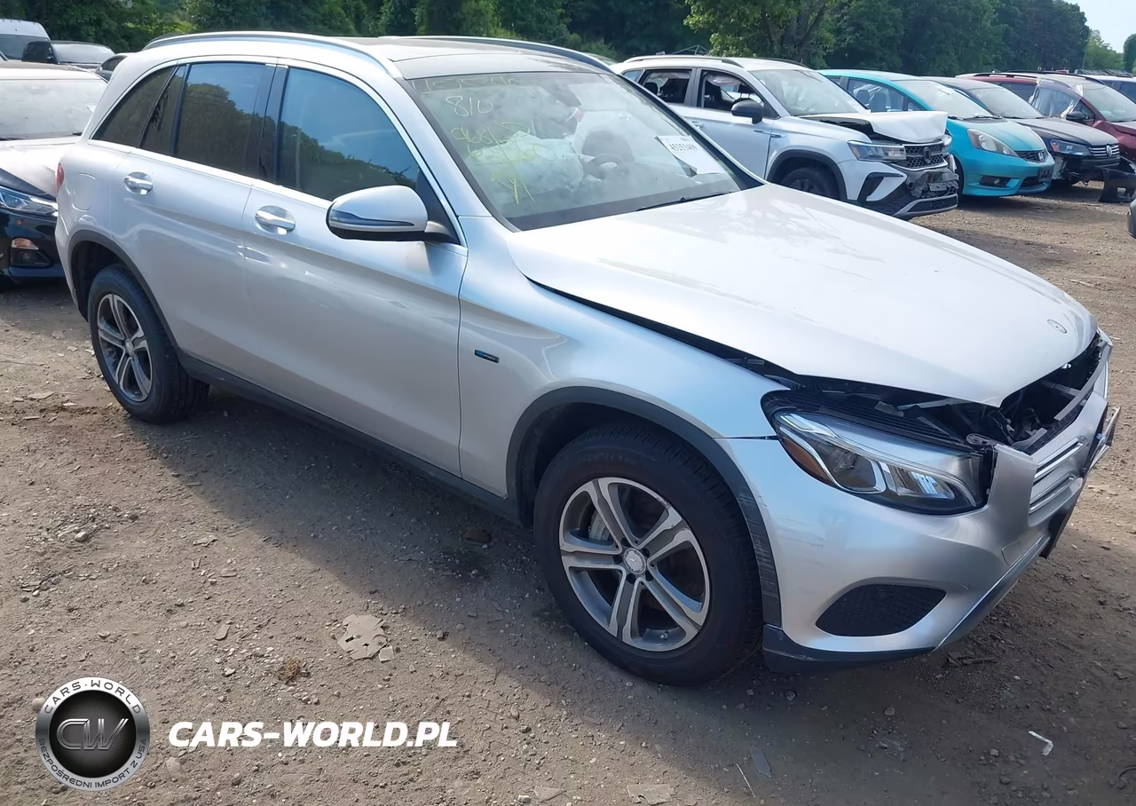 2019 Mercedes-Benz Glc 350E 4Matic – zdjęcie 1 z 17
