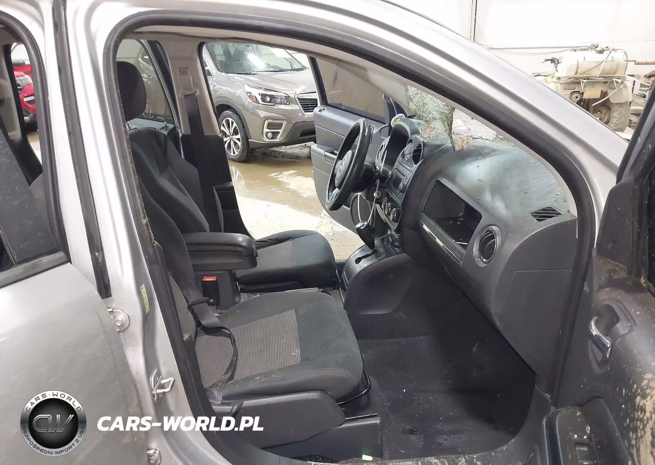 2011 Jeep Compass VIN:1J4NF1FB4BD197165 - 5