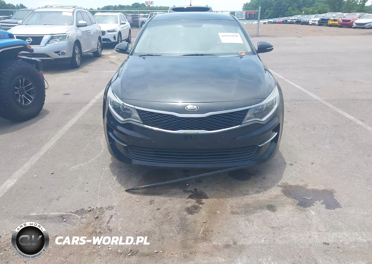 2018 Kia Optima Lx VIN:5XXGT4L38JG212373 - 17