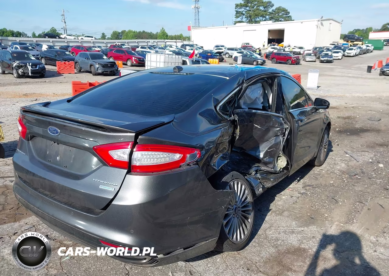 2015 Ford Fusion Titanium VIN:3FA6P0K97FR162482 - 4