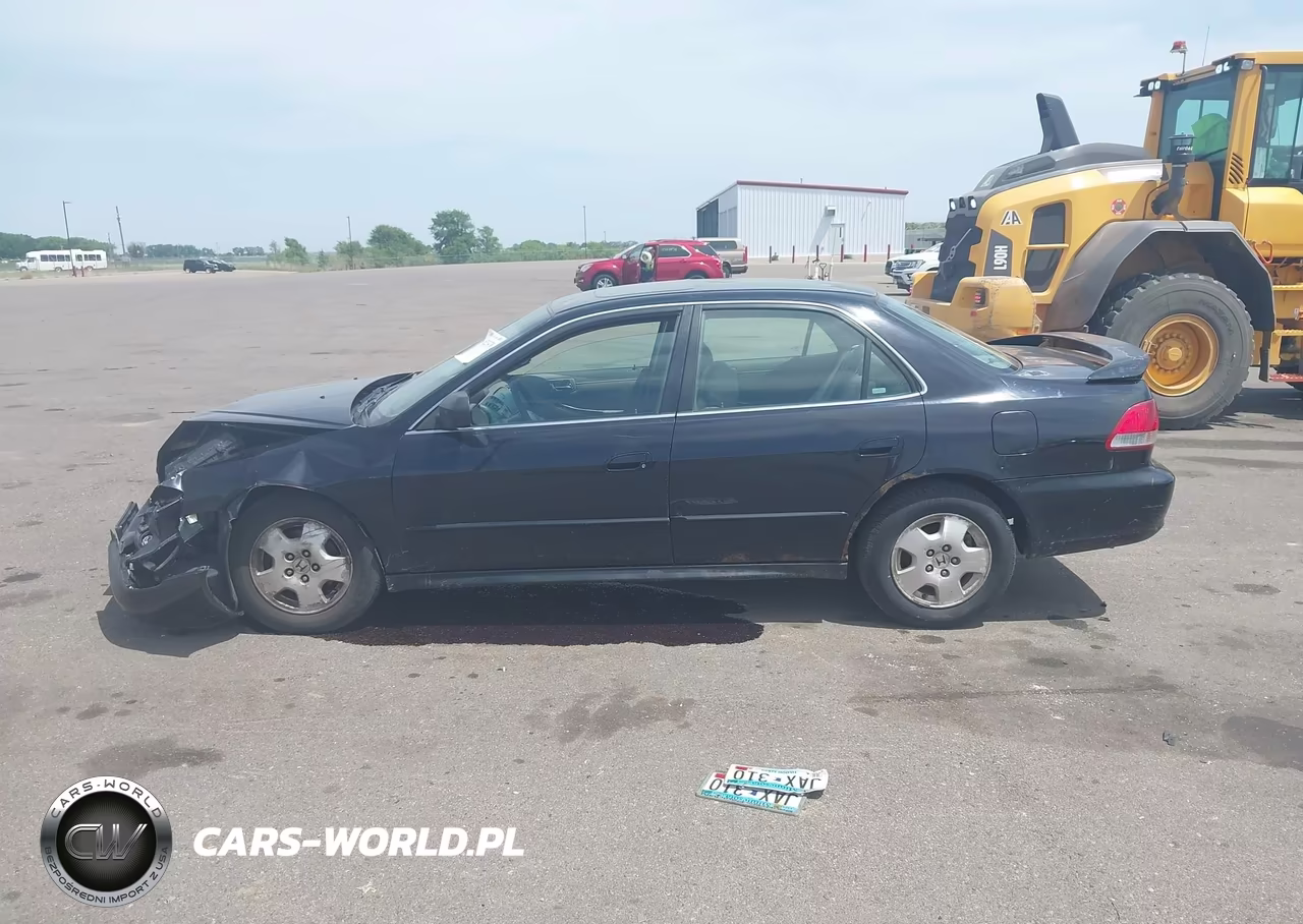 2002 Honda Accord 3.0 Ex VIN:1HGCG16572A083913 - 14