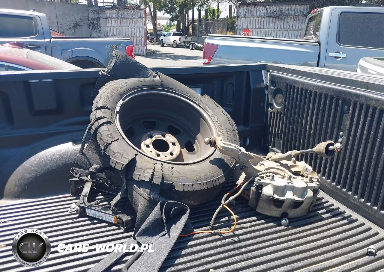 2018 Ford F-150 Xl VIN:1FTMF1CBXJKE02598 - 12
