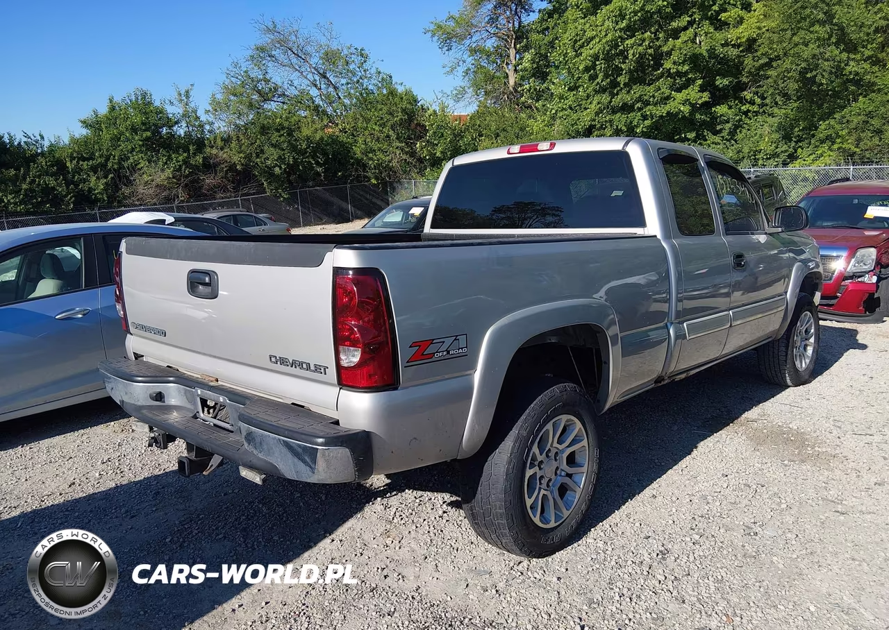 2004 Chevrolet Silverado 1500 Z71 VIN:2GCEK19T441373894 - 4