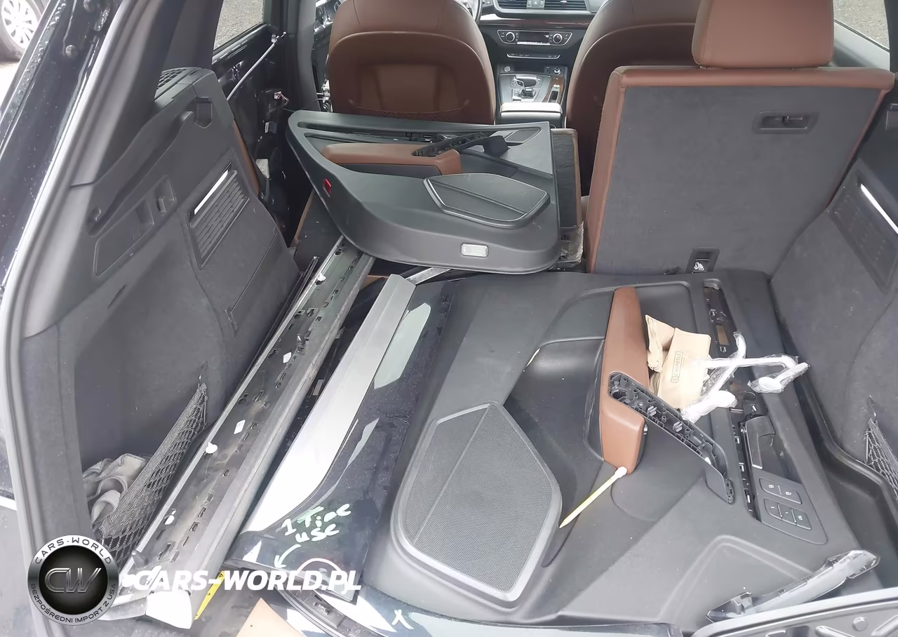 2019 Audi Q5 45 Premium VIN:WA1ANAFY4K2060468 - 12