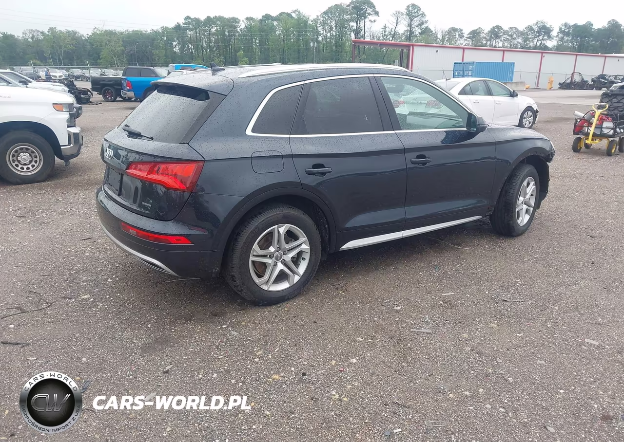 2019 Audi Q5 45 Premium VIN:WA1ANAFY4K2060468 - 4