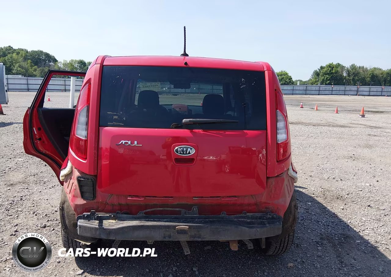 2012 Kia Soul + VIN:KNDJT2A63C7467483 - 17