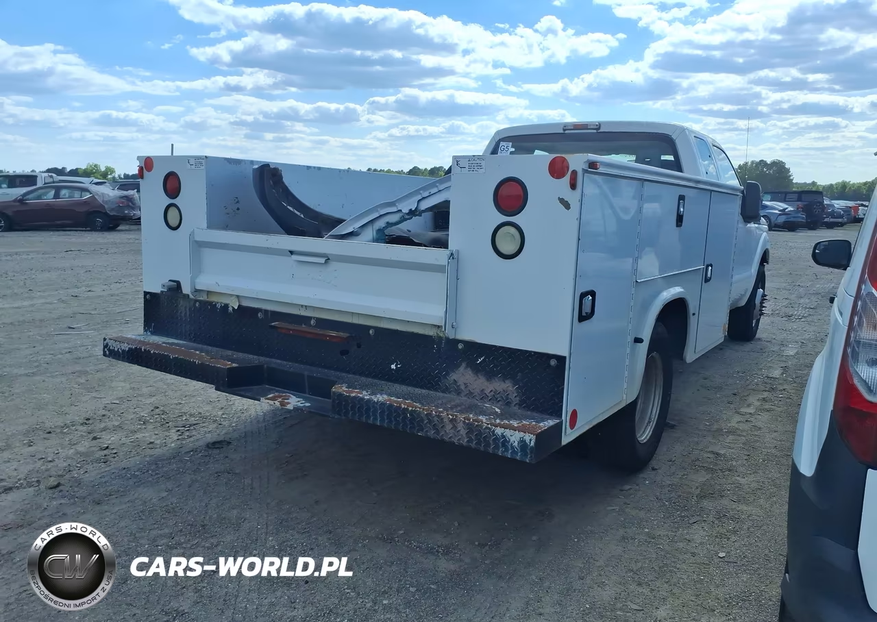 2014 Ford F-350 Chassis Xl VIN:1FD8X3G66EEB69584 - 4