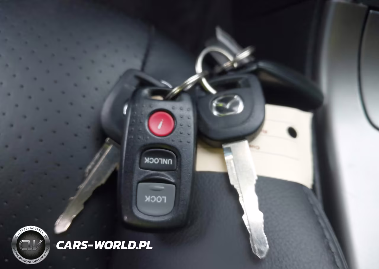 2004 Mazda Mazda6 S VIN:1YVHP82D845N73549 - 11