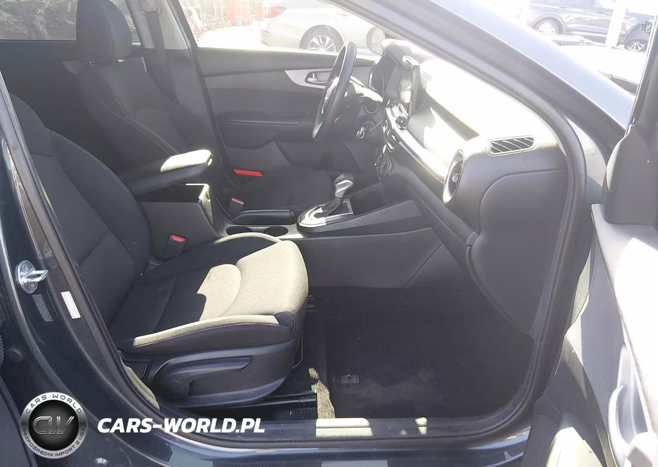 2022 Kia Forte Lxs VIN:3KPF24AD0NE427562 - 5