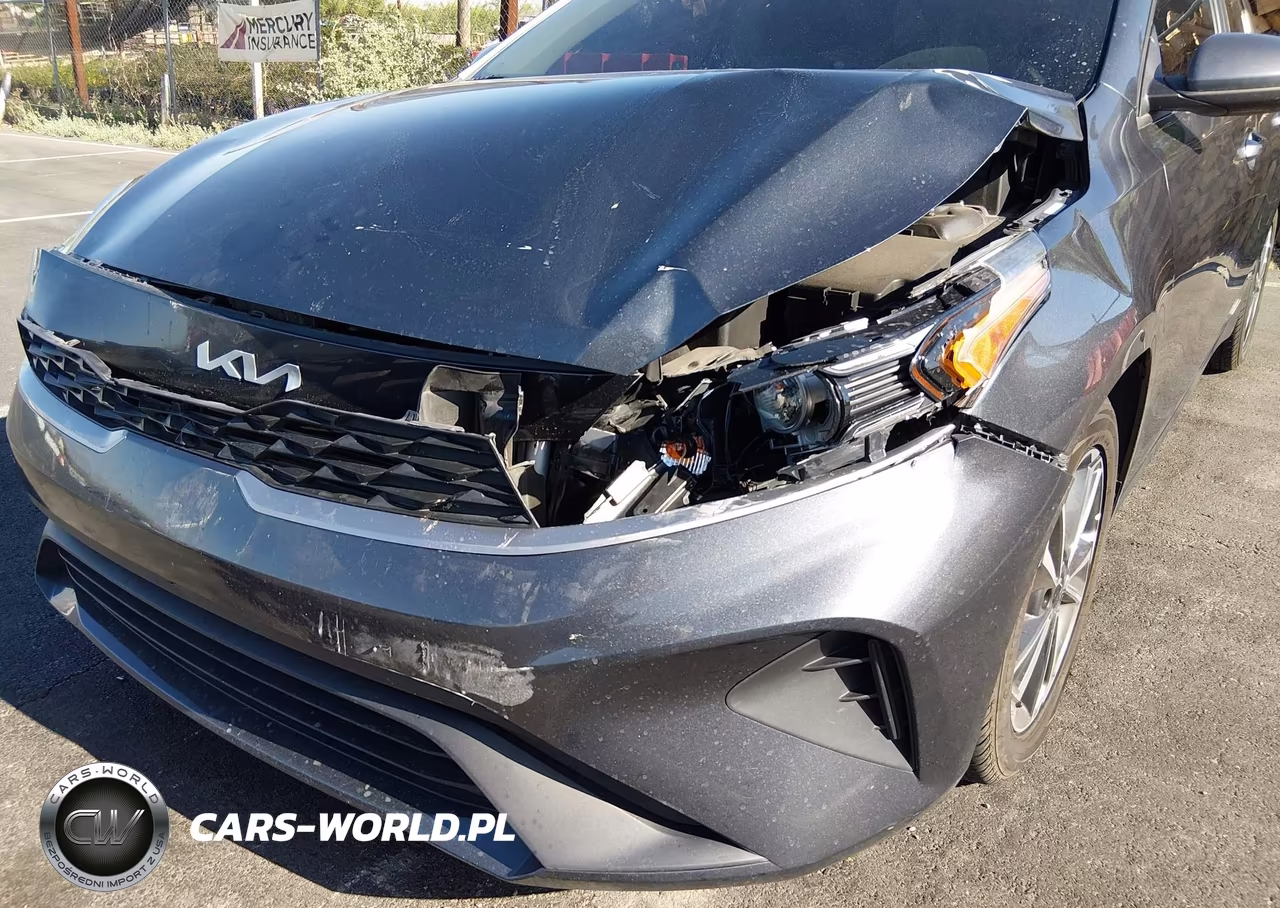 2022 Kia Forte Lxs VIN:3KPF24AD0NE427562 - 6