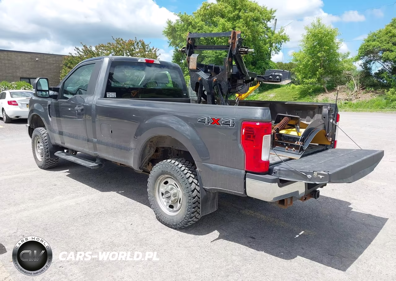 2019 Ford F-250 Xl VIN:1FTBF2B67KED43740 - 3