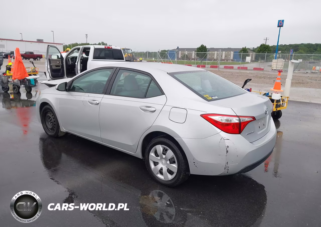 2014 Toyota Corolla Le VIN:2T1BURHE2EC032057 - 3
