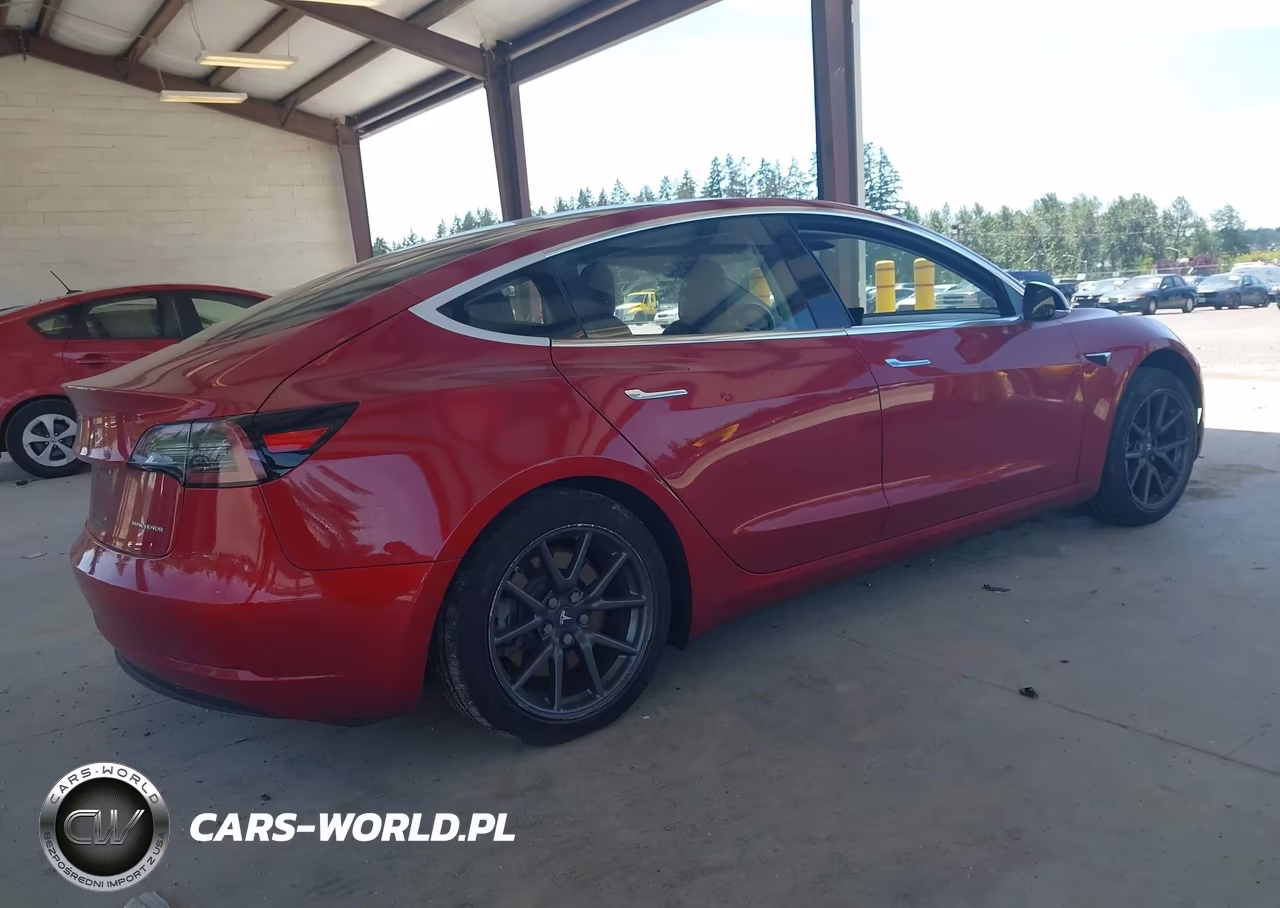 2018 Tesla Model 3 Long Range-Performance VIN:5YJ3E1EB6JF055098 - 4