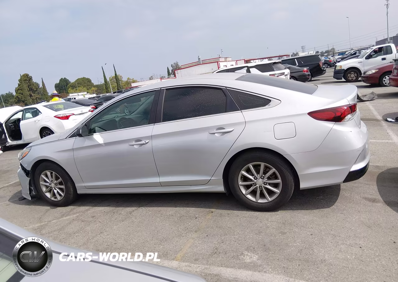 2018 Hyundai Sonata Se VIN:5NPE24AF0JH689844 - 13