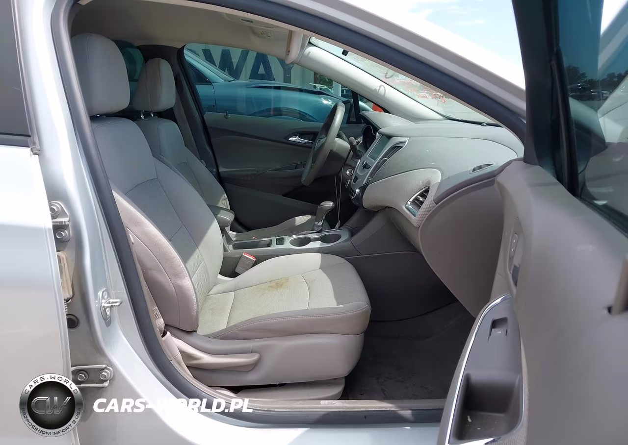 2017 Chevrolet Cruze Ls Auto VIN:1G1BC5SM5H7128811 - 5