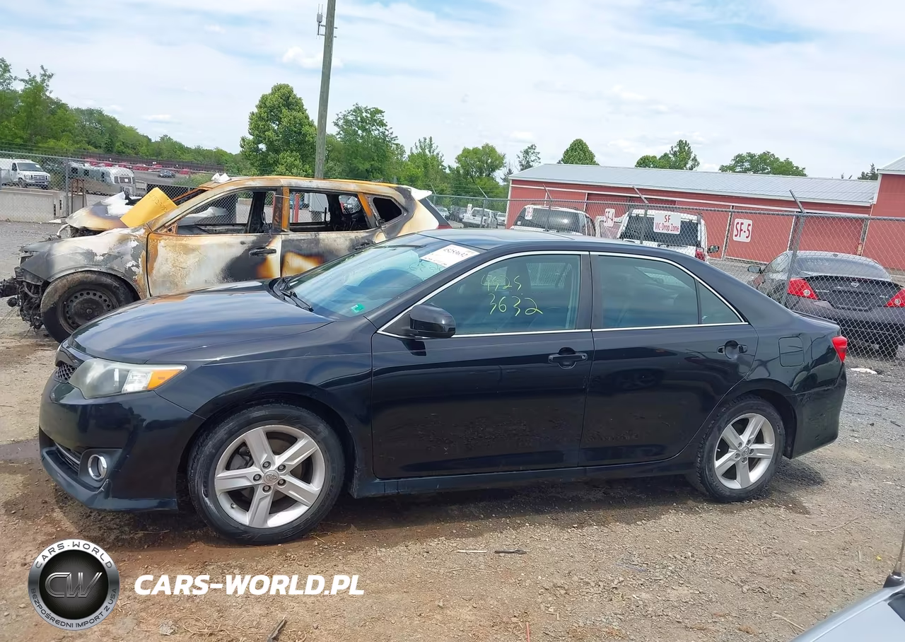 2014 Toyota Camry Se VIN:4T1BF1FK3EU334444 - 14