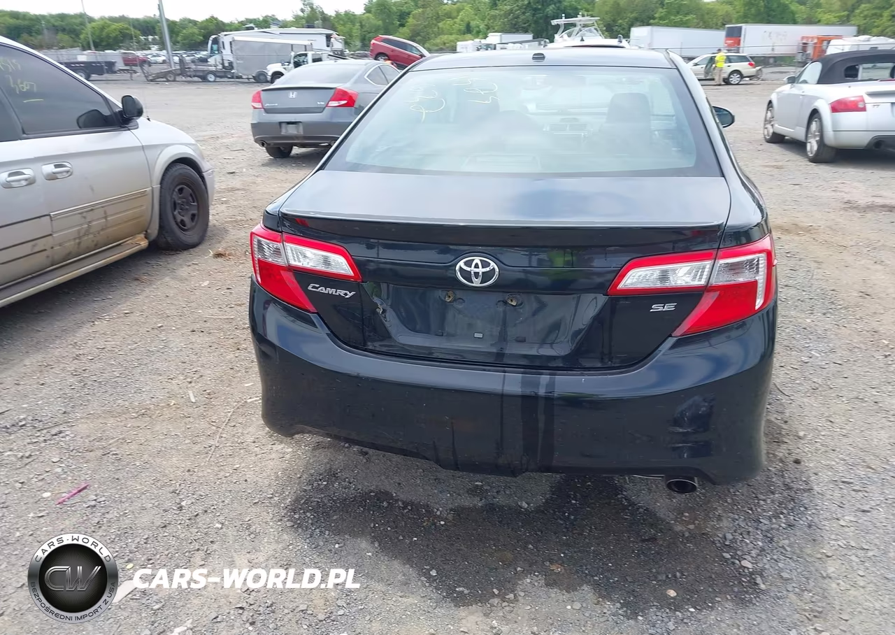 2014 Toyota Camry Se VIN:4T1BF1FK3EU334444 - 16