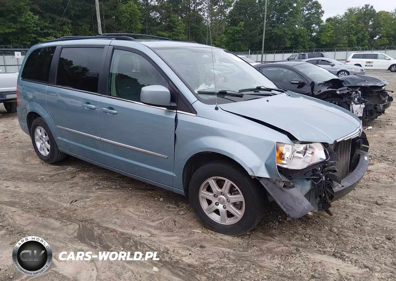 2010 Chrysler Town & Country Touring