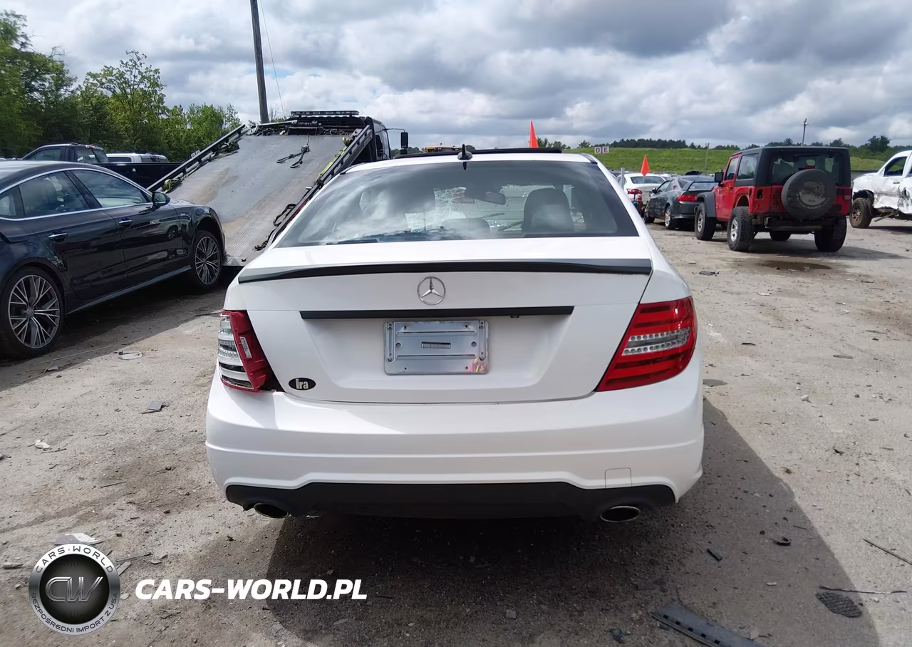 2013 Mercedes-Benz C 300 Sport 4Matic VIN:WDDGF8AB2DR289336 - 15