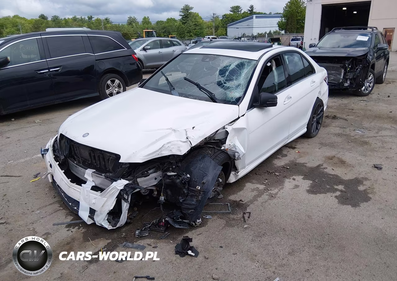 2013 Mercedes-Benz C 300 Sport 4Matic VIN:WDDGF8AB2DR289336 - 2