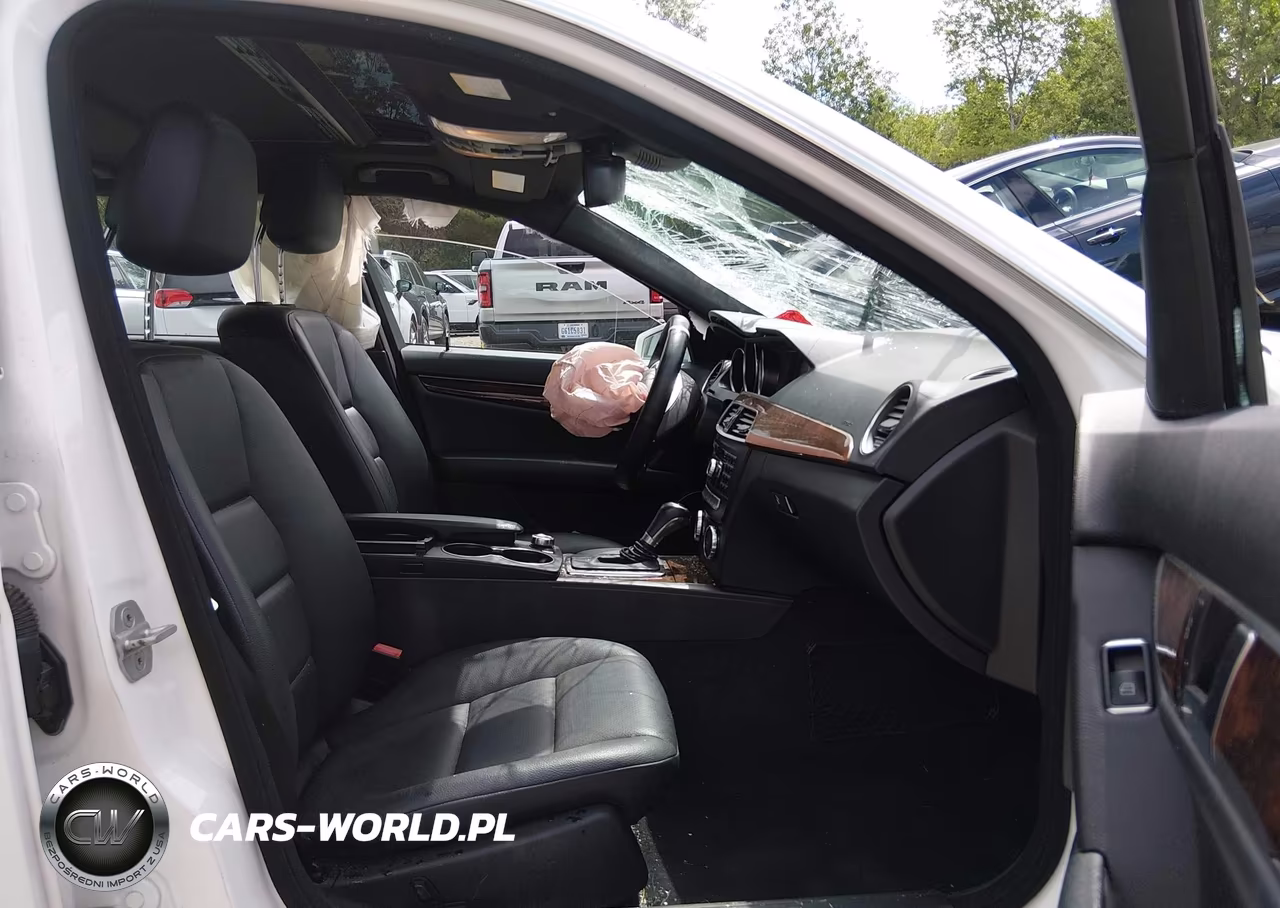 2013 Mercedes-Benz C 300 Sport 4Matic VIN:WDDGF8AB2DR289336 - 5