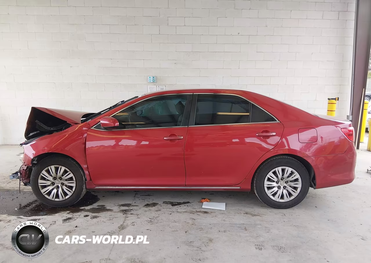 2014 Toyota Camry Le VIN:4T4BF1FK2ER389389 - 15