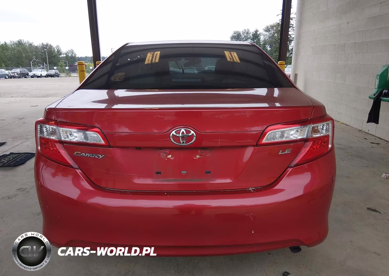 2014 Toyota Camry Le VIN:4T4BF1FK2ER389389 - 17