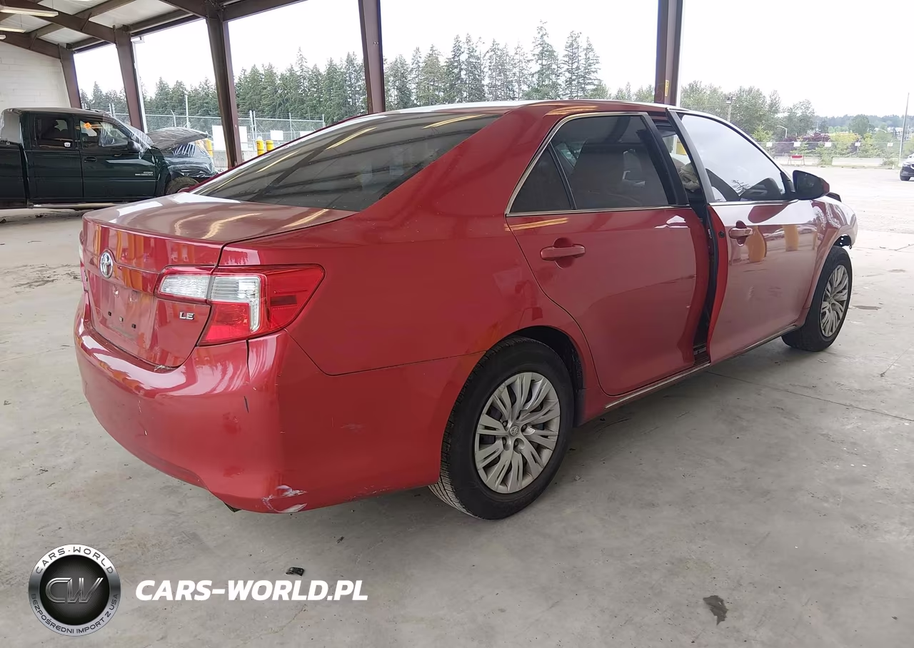 2014 Toyota Camry Le VIN:4T4BF1FK2ER389389 - 4