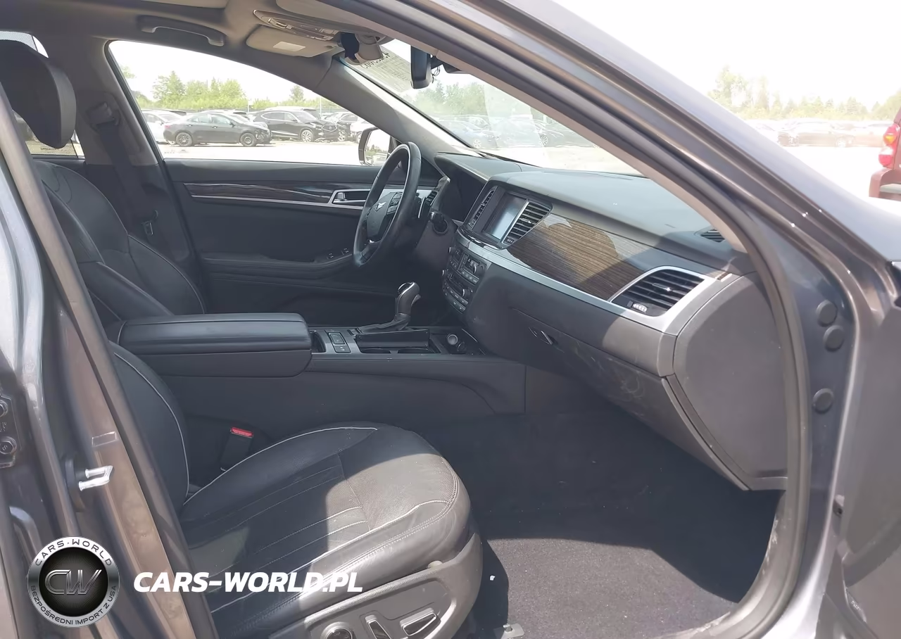 2015 Hyundai Genesis 3.8 VIN:KMHGN4JE8FU054838 - 5