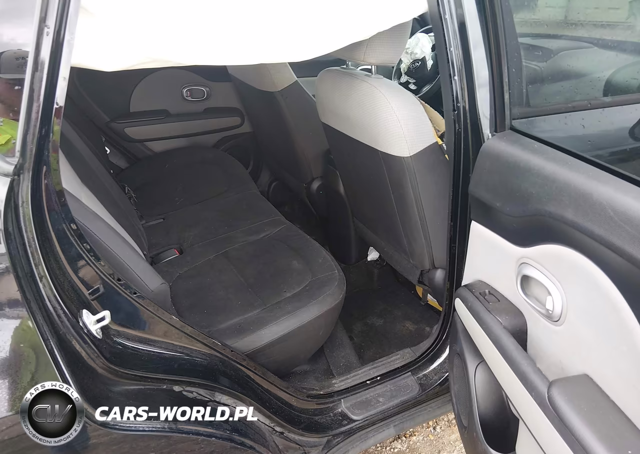 2016 Kia Soul VIN:KNDJN2A27G7243677 - 8