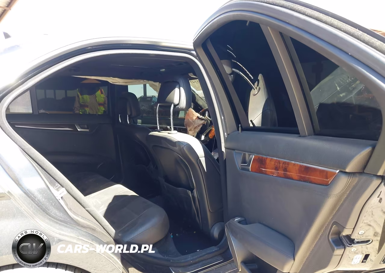 2013 Mercedes-Benz C 250 Sport VIN:WDDGF4HBXDG088763 - 8