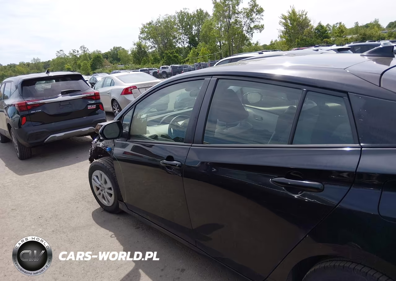 2018 Toyota Prius One VIN:JTDKBRFU1J3583373 - 15