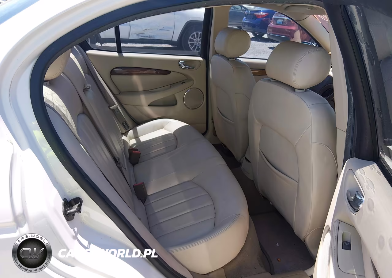 2003 Jaguar X-Type 2.5 VIN:SAJEA51D23XC99007 - 8