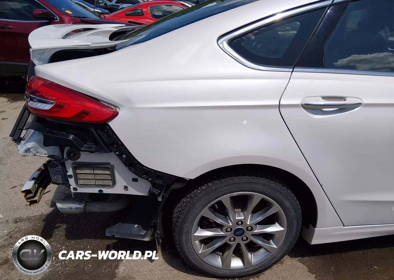 2017 Ford Fusion Energi Titanium VIN:3FA6P0SU7HR306829 - 18
