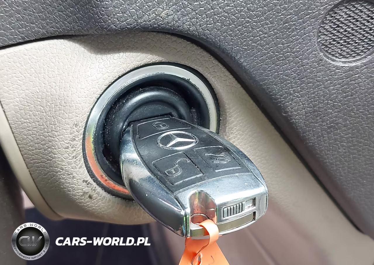 2011 Mercedes-Benz C 300 Sport 4Matic VIN:WDDGF8BB8BR134771 - 11